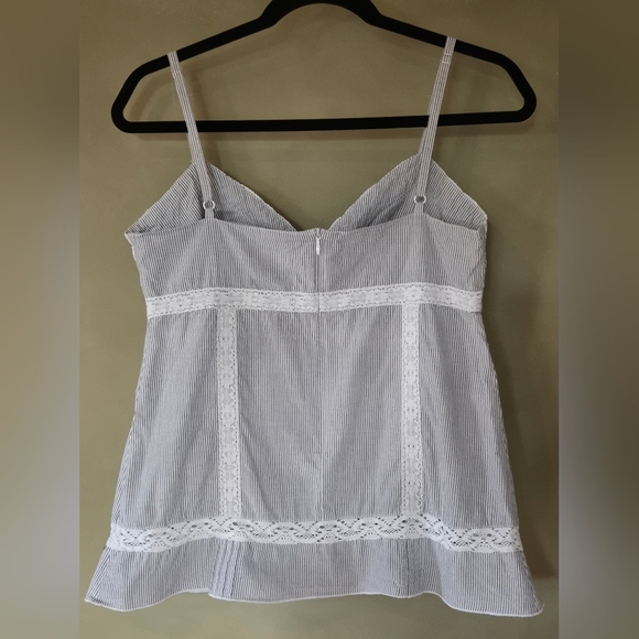 Oui Moments | Striped Lace Trim Cami Top, Ptp 17" - Picture 4 of 8